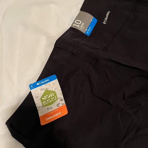 Columbia Women’s Lightweight Capri pants (black) - Picture 4 of 4